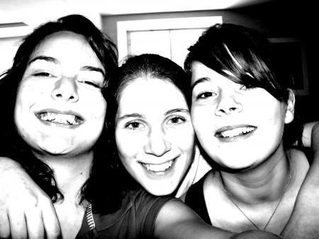 happy (miiiiiiiiiiiiiiiiiiiiiil)